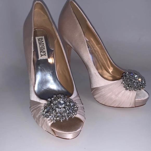 Badgley Mischka - Pink Satin 7.5 - Picture 3 of 3